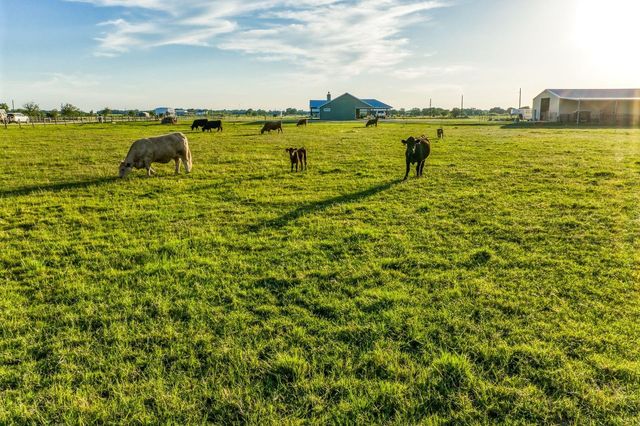 2455 County Road 289, East Bernard, TX 77435