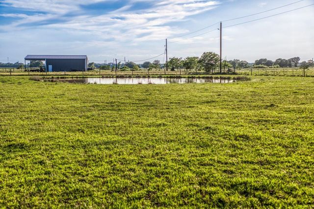 2455 County Road 289, East Bernard, TX 77435