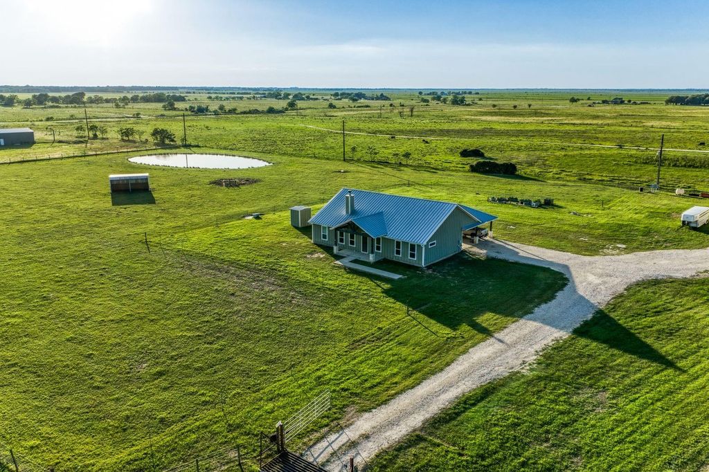 2455 County Road 289, East Bernard, TX 77435