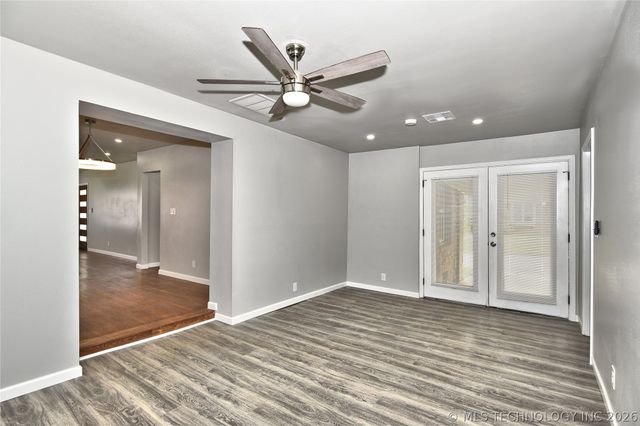 2104 N Boston Place, Tulsa, OK 74106