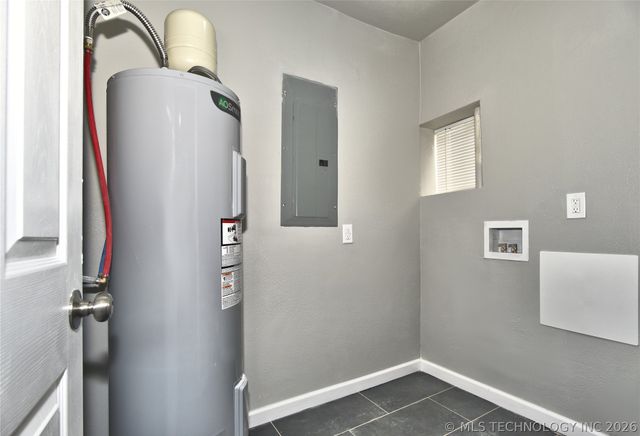 2104 N Boston Place, Tulsa, OK 74106