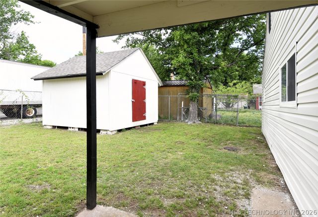 2104 N Boston Place, Tulsa, OK 74106