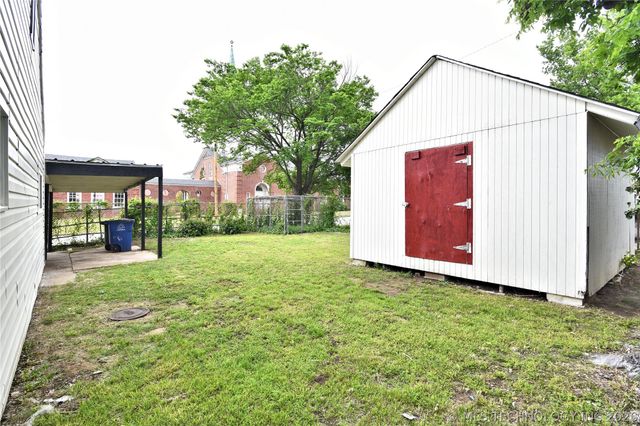 2104 N Boston Place, Tulsa, OK 74106