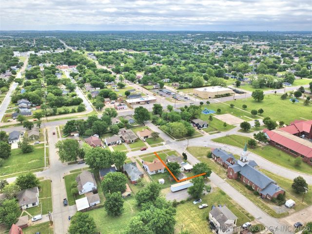 2104 N Boston Place, Tulsa, OK 74106