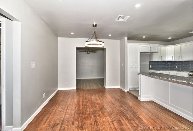 2104 N Boston Place, Tulsa, OK 74106