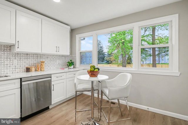 7804 LOUISE LN, Wyndmoor, PA 19038