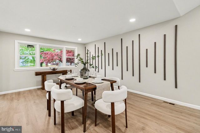 7804 LOUISE LN, Wyndmoor, PA 19038