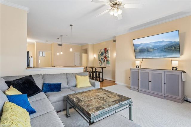 230 Nat Turner Blvd S Apt 3013, Newport News, VA 23606