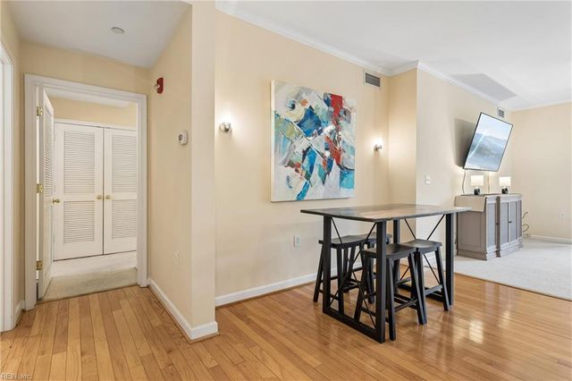 230 Nat Turner Blvd S Apt 3013, Newport News, VA 23606