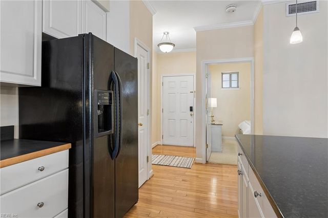 230 Nat Turner Blvd S Apt 3013, Newport News, VA 23606