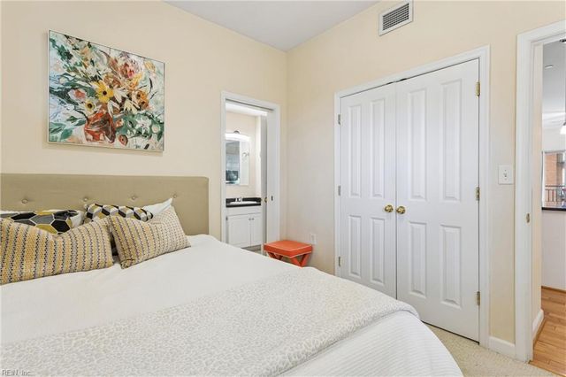 230 Nat Turner Blvd S Apt 3013, Newport News, VA 23606