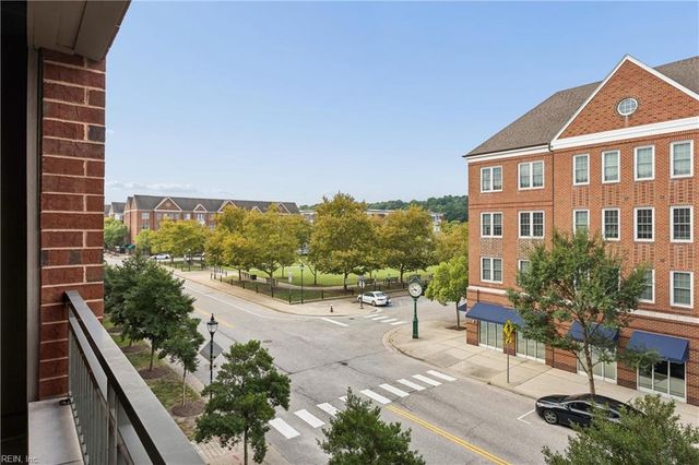 230 Nat Turner Blvd S Apt 3013, Newport News, VA 23606