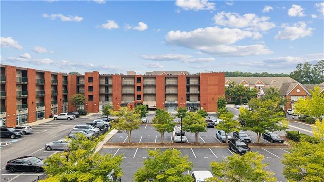 230 Nat Turner Blvd S Apt 3013, Newport News, VA 23606