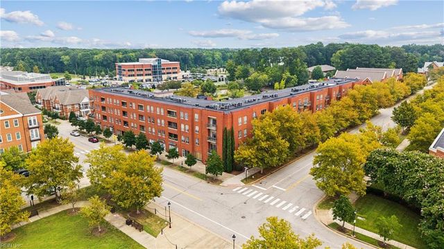 230 Nat Turner Blvd S Apt 3013, Newport News, VA 23606