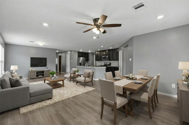 2611 Hawthorn Mill Lane, Houston, TX 77038