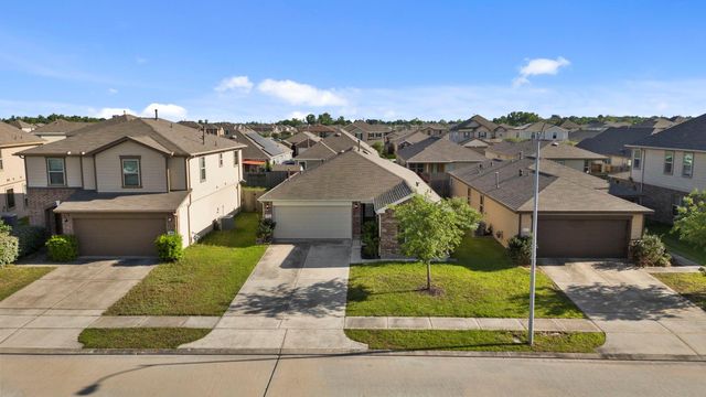2611 Hawthorn Mill Lane, Houston, TX 77038