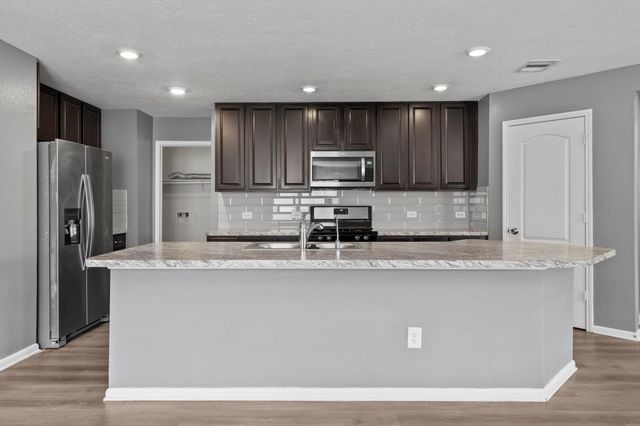 2611 Hawthorn Mill Lane, Houston, TX 77038