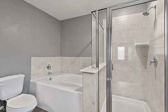 2611 Hawthorn Mill Lane, Houston, TX 77038