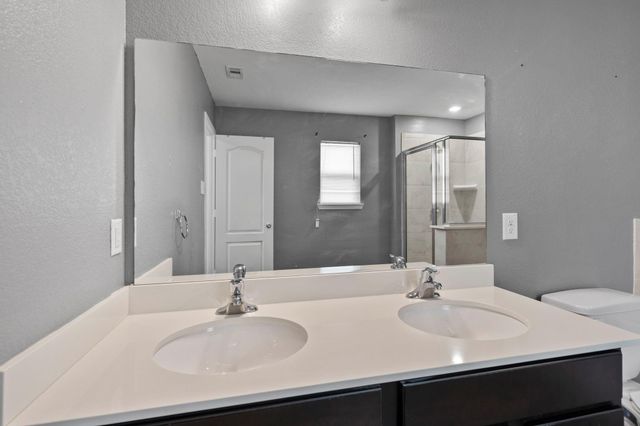 2611 Hawthorn Mill Lane, Houston, TX 77038