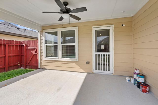 2611 Hawthorn Mill Lane, Houston, TX 77038
