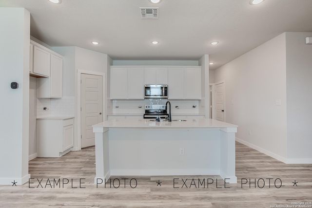 2125 Maestro Drive, Seguin, TX 78155