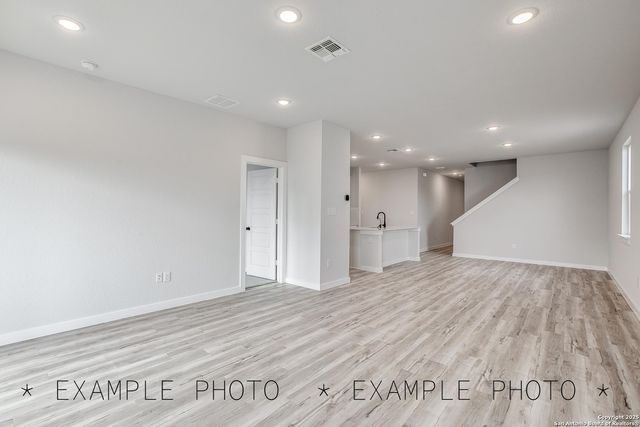 2125 Maestro Drive, Seguin, TX 78155