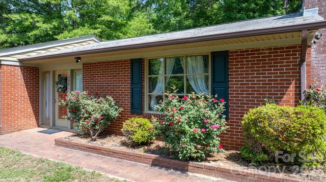 2881 Highline Avenue, Valdese, NC 28690