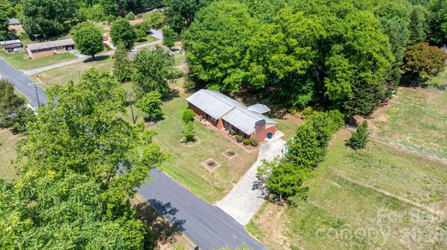 2881 Highline Avenue, Valdese, NC 28690