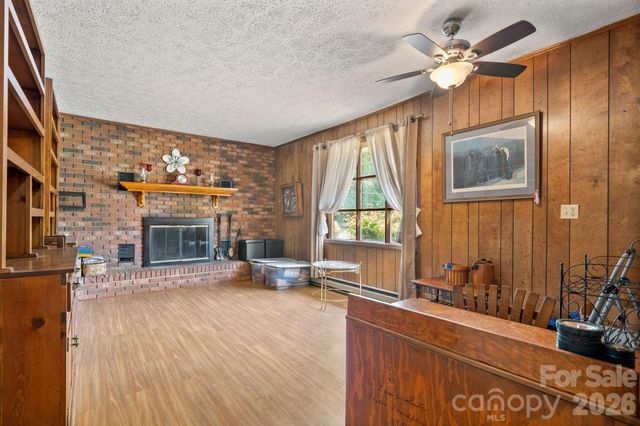 2881 Highline Avenue, Valdese, NC 28690