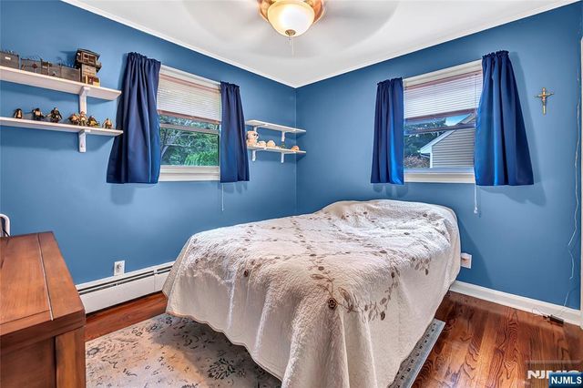 22 Chestnut, Bloomingdale, NJ 07403