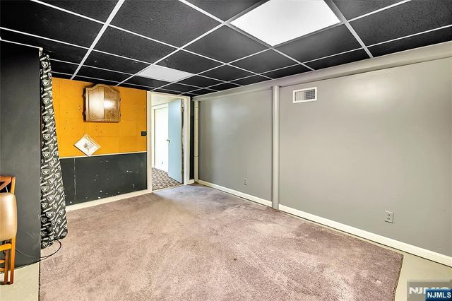 22 Chestnut, Bloomingdale, NJ 07403