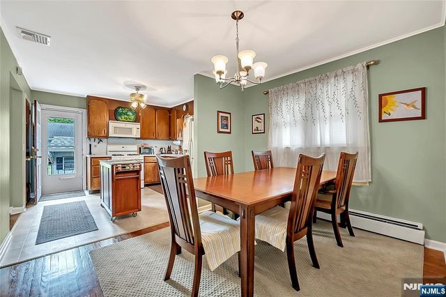 22 Chestnut, Bloomingdale, NJ 07403