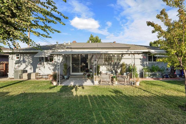541 S Rose St, Lodi, CA 95240