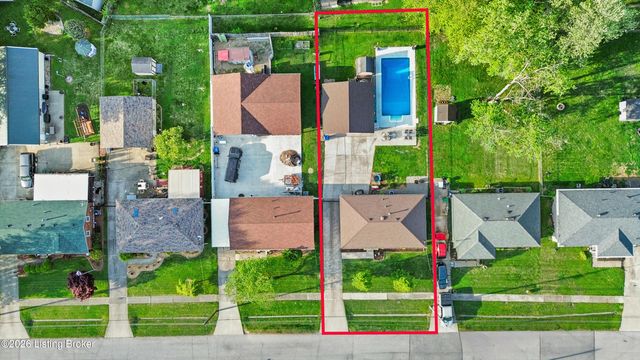 2005 White Oak Ln, Louisville, KY 40216