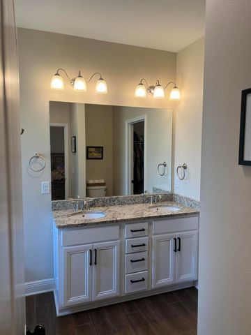 289 Whitman Way, Freeport, FL 32439