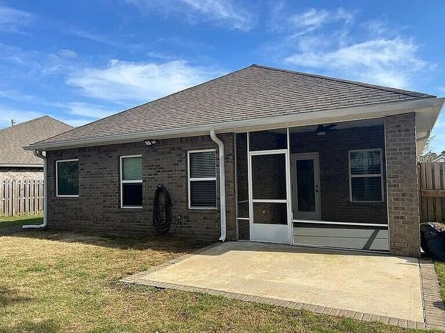 289 Whitman Way, Freeport, FL 32439