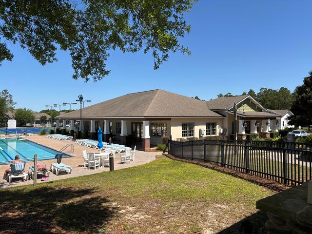 289 Whitman Way, Freeport, FL 32439