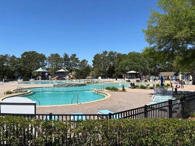 289 Whitman Way, Freeport, FL 32439