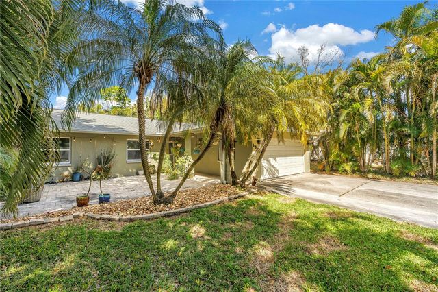 6821 N CIRCLE CREEK DR, Pinellas Park, FL 33781