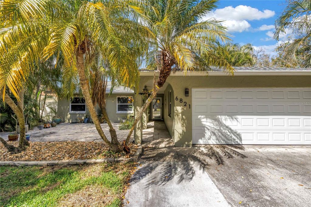 Image 39 of property listing at 6821 N CIRCLE CREEK DR, Pinellas Park, FL 33781