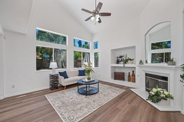7828 Calzada Way, Elk Grove, CA 95758