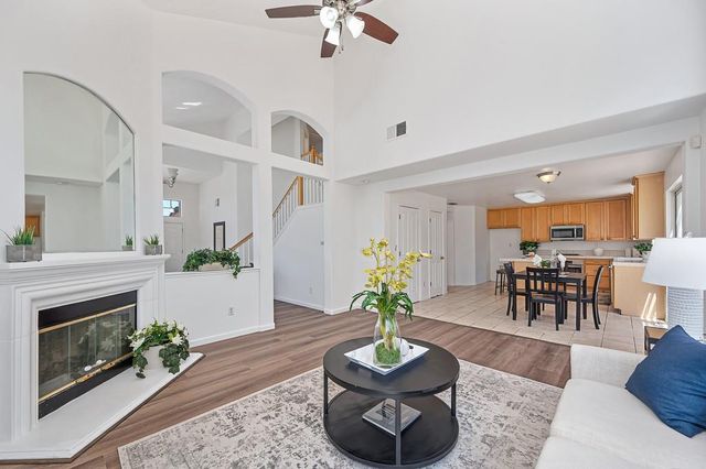 7828 Calzada Way, Elk Grove, CA 95758