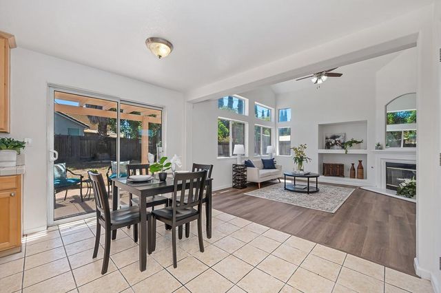 7828 Calzada Way, Elk Grove, CA 95758