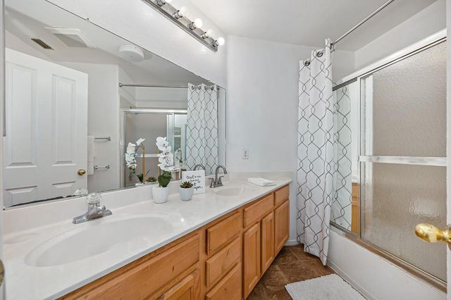 7828 Calzada Way, Elk Grove, CA 95758