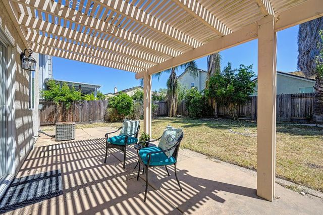 7828 Calzada Way, Elk Grove, CA 95758