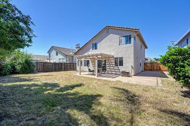 7828 Calzada Way, Elk Grove, CA 95758