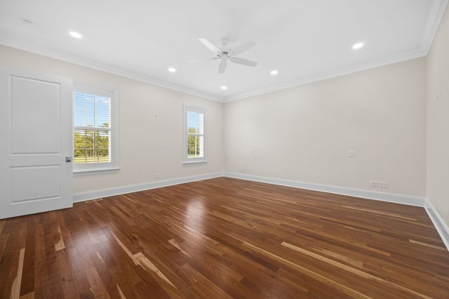 808 N Main St, Mount Pleasant, TN 38474