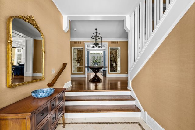 140 Birch Street, Winnetka, IL 60093