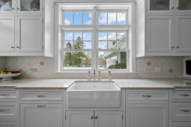 140 Birch Street, Winnetka, IL 60093