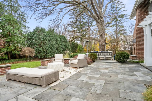 140 Birch Street, Winnetka, IL 60093